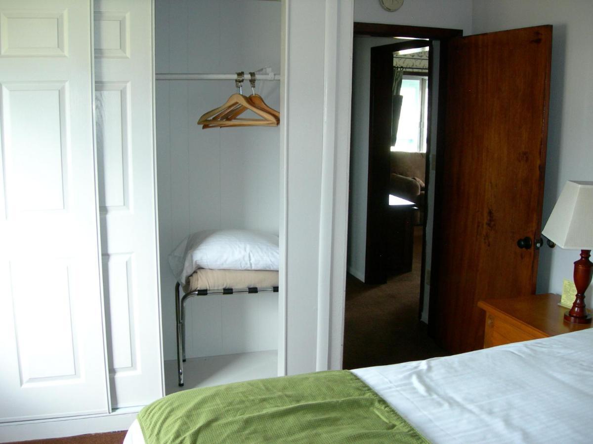 Walker River Lodge Bridgeport Room photo