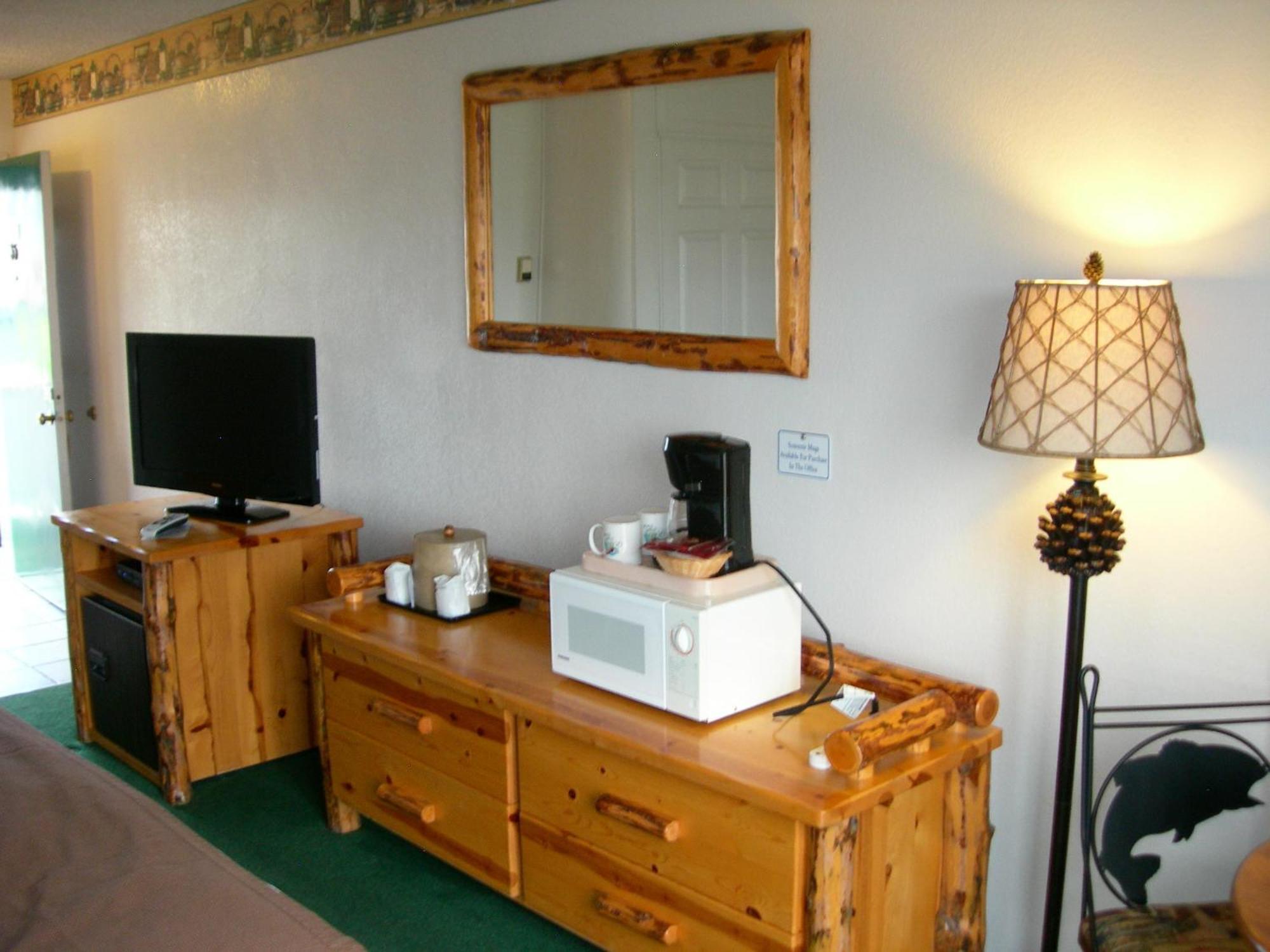 Walker River Lodge Bridgeport Room photo