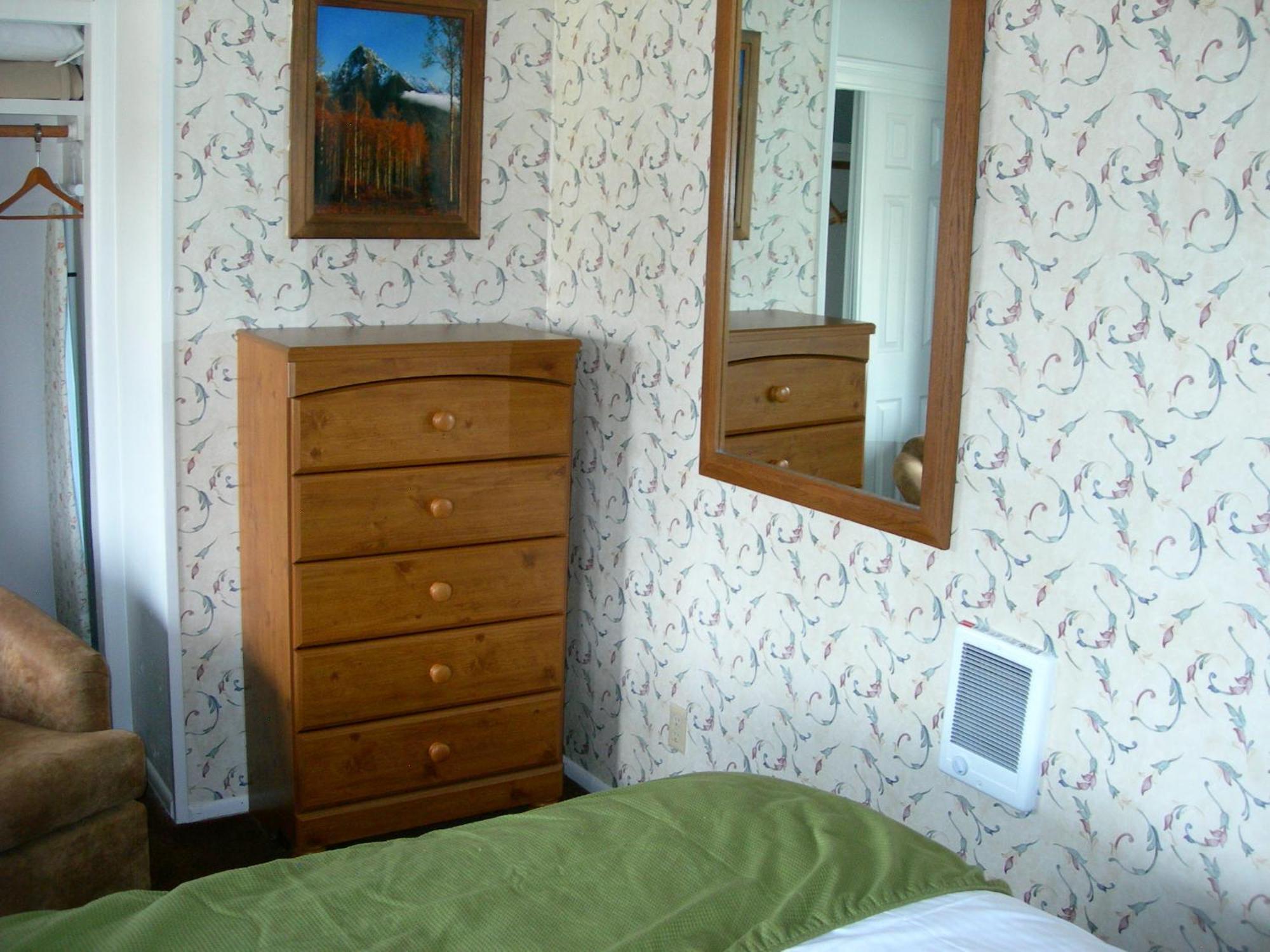 Walker River Lodge Bridgeport Room photo
