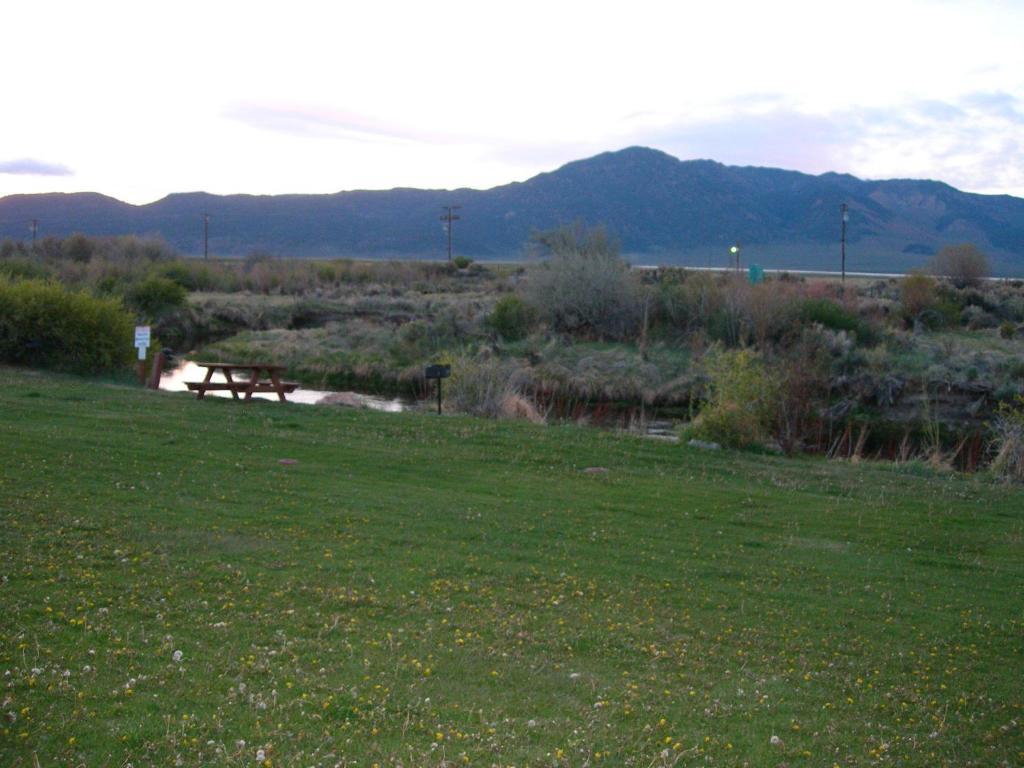 Walker River Lodge Bridgeport Exterior photo